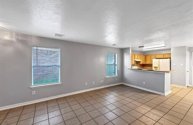 Foto del edificio - 7342 Village Lake Dr