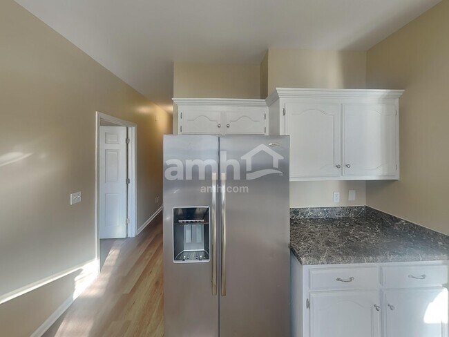 Foto del edificio - 602 Glenties Dr