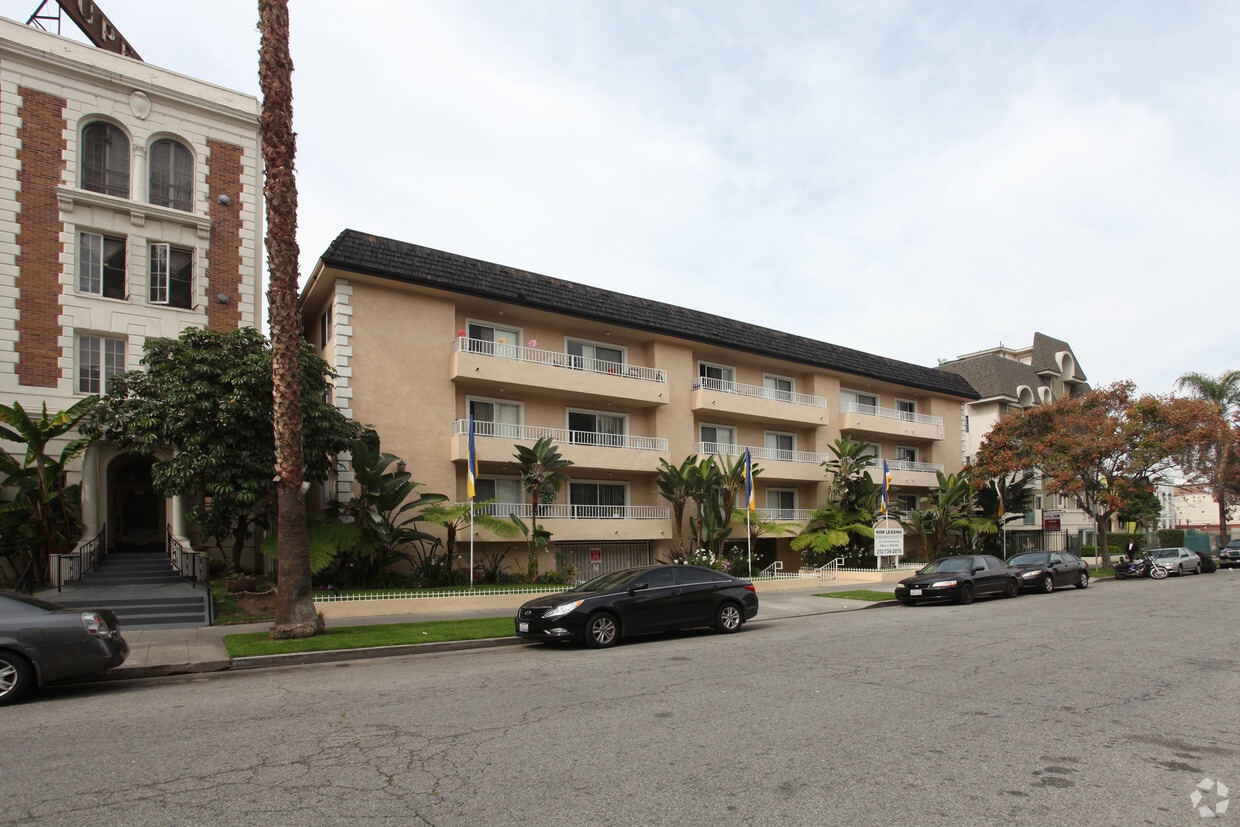 Primary Photo - Wilshire Berendo Metropolitan