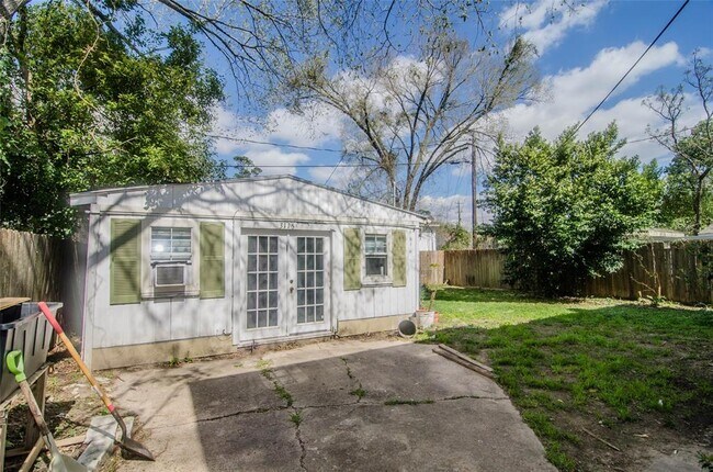 Foto del edificio - 3115 Cleburne St