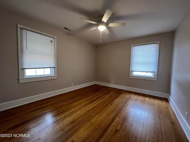 Building Photo - 1204 Preyer Ave
