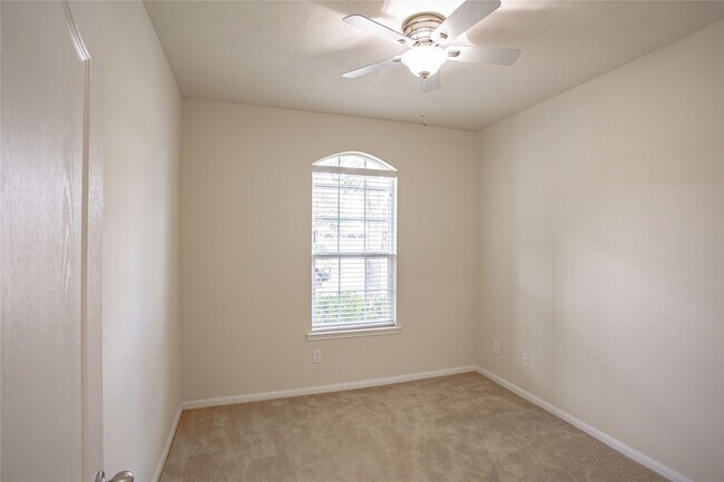 Building Photo - 24535 Carlton Springs Ln