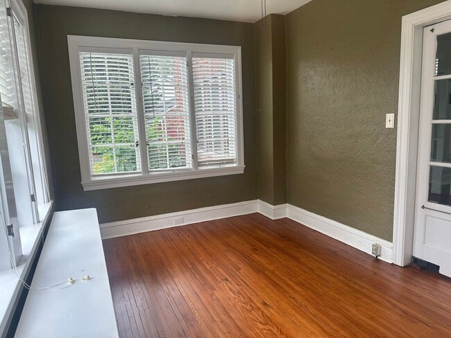 Foto del edificio - 401 E Lancaster Ave