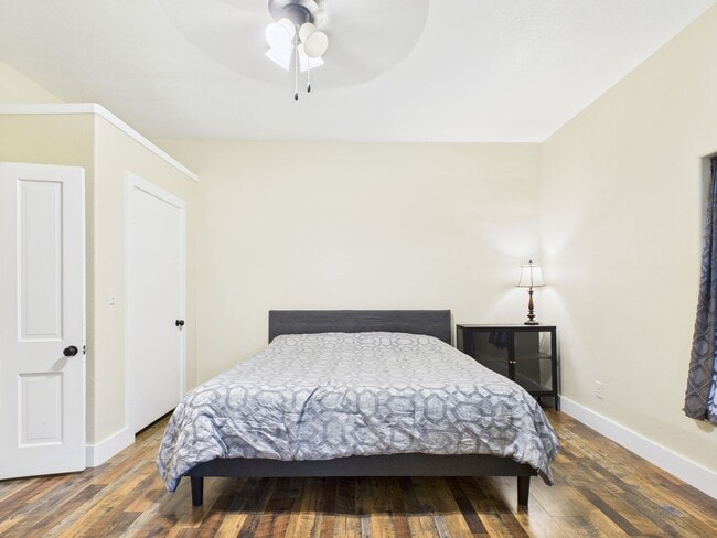 Foto del edificio - Furnished Move In Ready