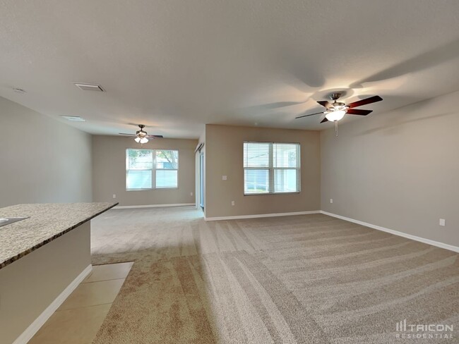 Building Photo - 4275 Bramblewood Loop Spring Hill FL