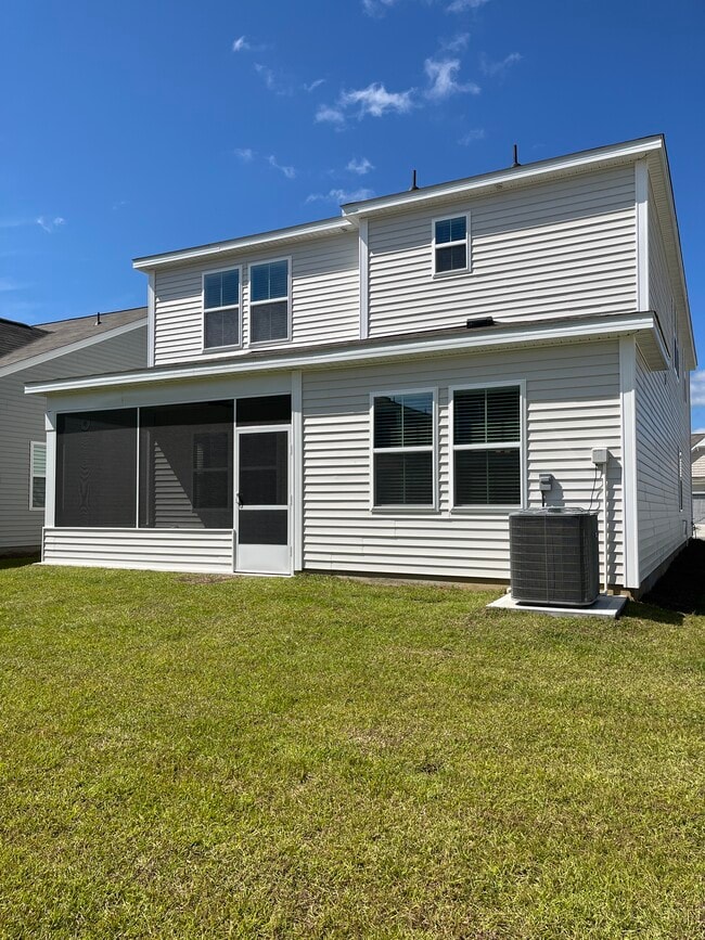 Building Photo - 198 Dreher Dr