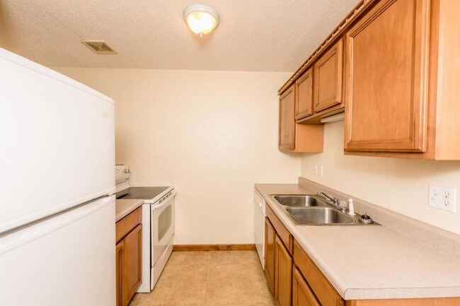 Foto del edificio - 71 Hillside Ln