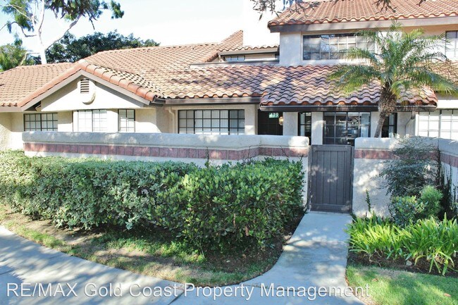 Building Photo - 439 Las Palomas Dr