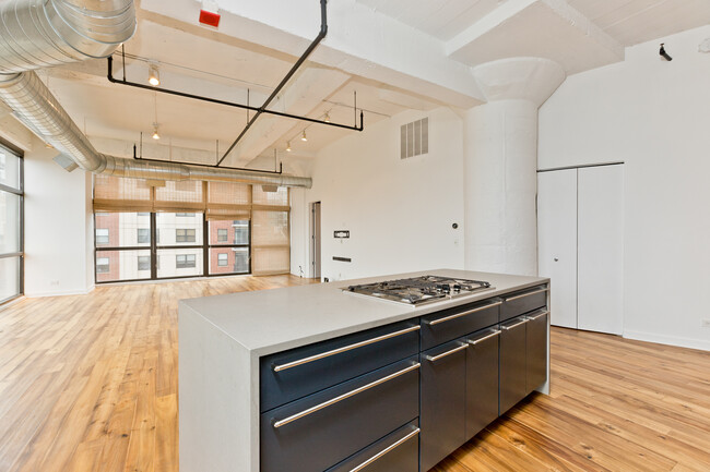 Building Photo - 1530 S State St