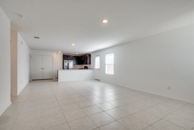 Foto del edificio - 7516 Larson Ln