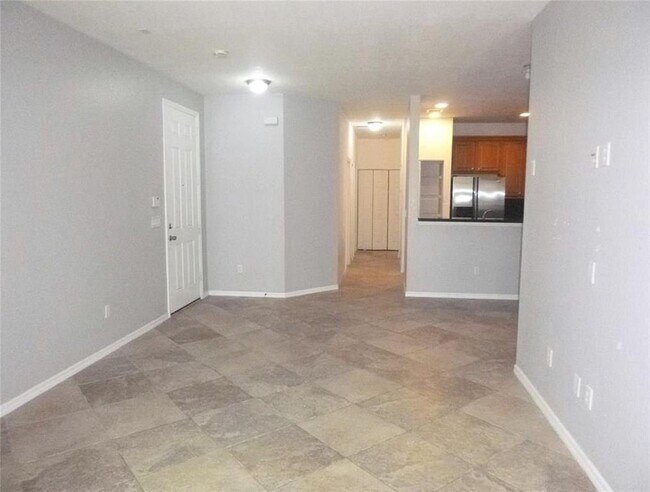 Building Photo - 5867 Hampton Hills Blvd