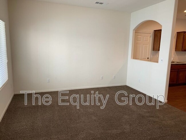 Building Photo - 3344 Villa St