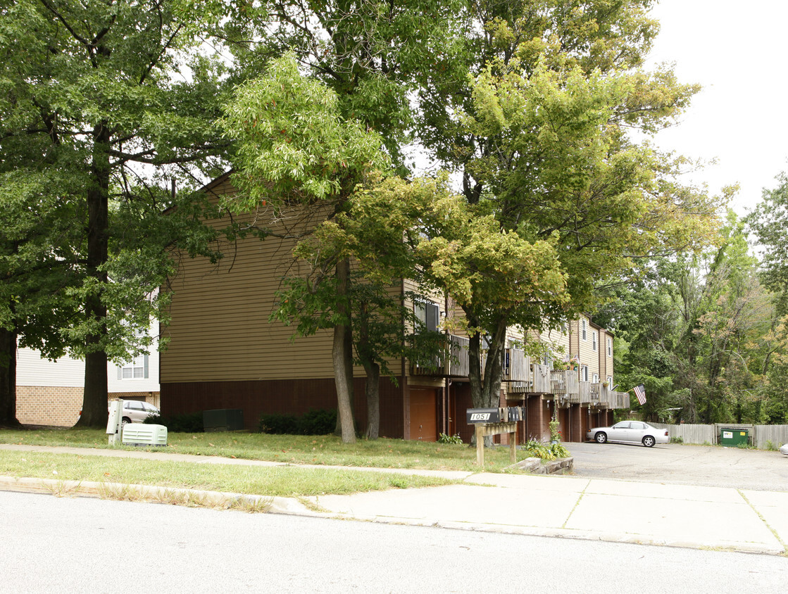 Building Photo - 1051 Clyde Ave