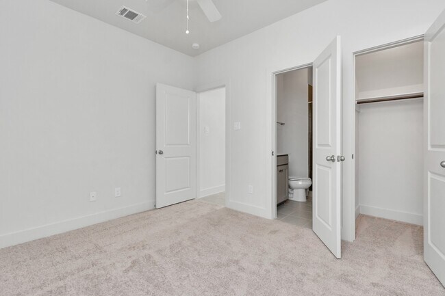 Foto del edificio - 2007 Bauer Dr