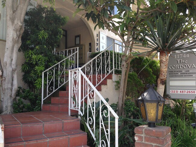 Foto del edificio - 11744 Darlington Ave