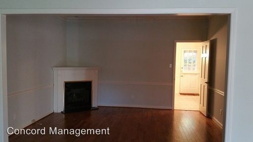 Building Photo - 3 Fountain Manor Dr