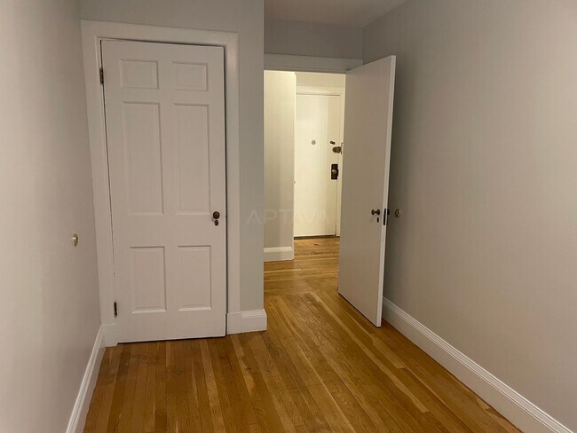 Foto del edificio - 10 Forest St