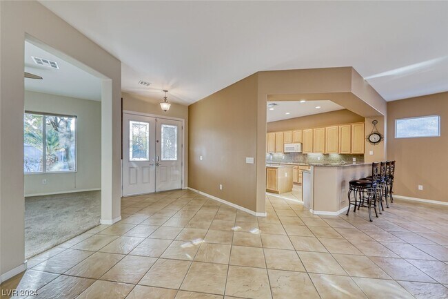 Building Photo - 2058 Cambridge Springs Dr