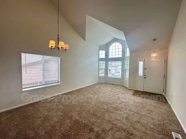 Building Photo - 10189 Woodrose Ct