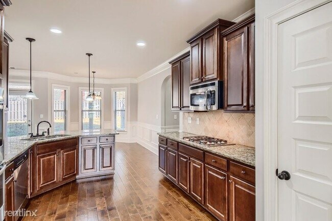 Building Photo - 5 br, 3 bath House - 577 Camano Way UNIT