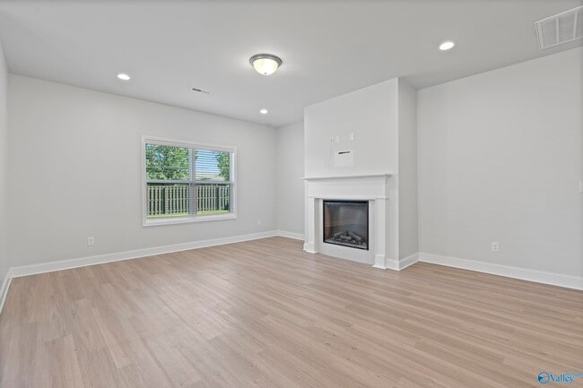 Building Photo - 157 Cherry Laurel Dr