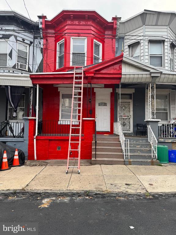 Building Photo - 1908 W Somerset St