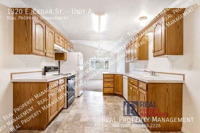 Foto del edificio - 1320 E Cedar St