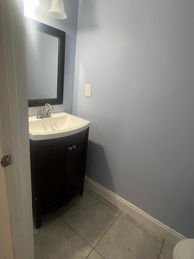 Foto del edificio - 2551 NW 26th St