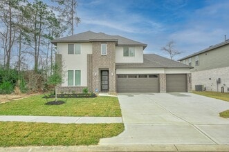 Building Photo - 14257 Lake Lodge Dr