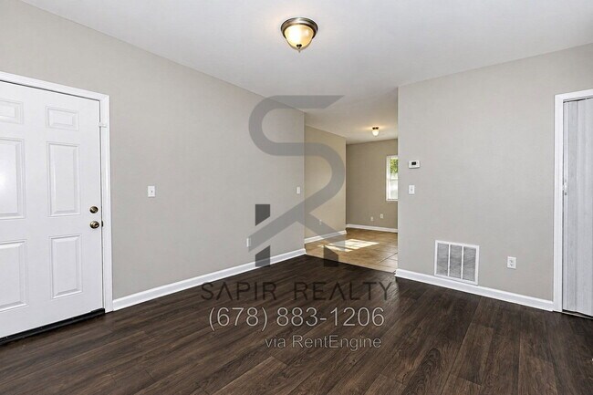 Building Photo - 2853 Belvedere Ln