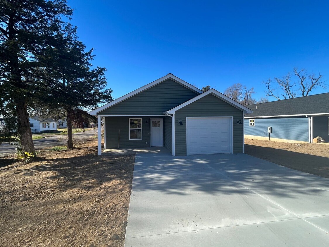 New Construction 3 Bedrooms 2 Bathroom... House Rental in