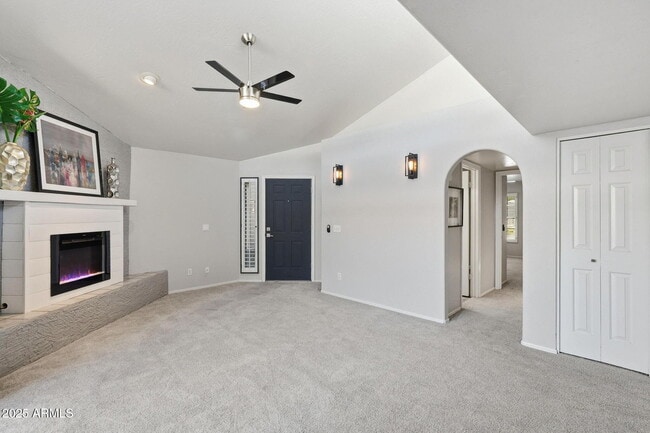 Building Photo - 18002 N 12th St