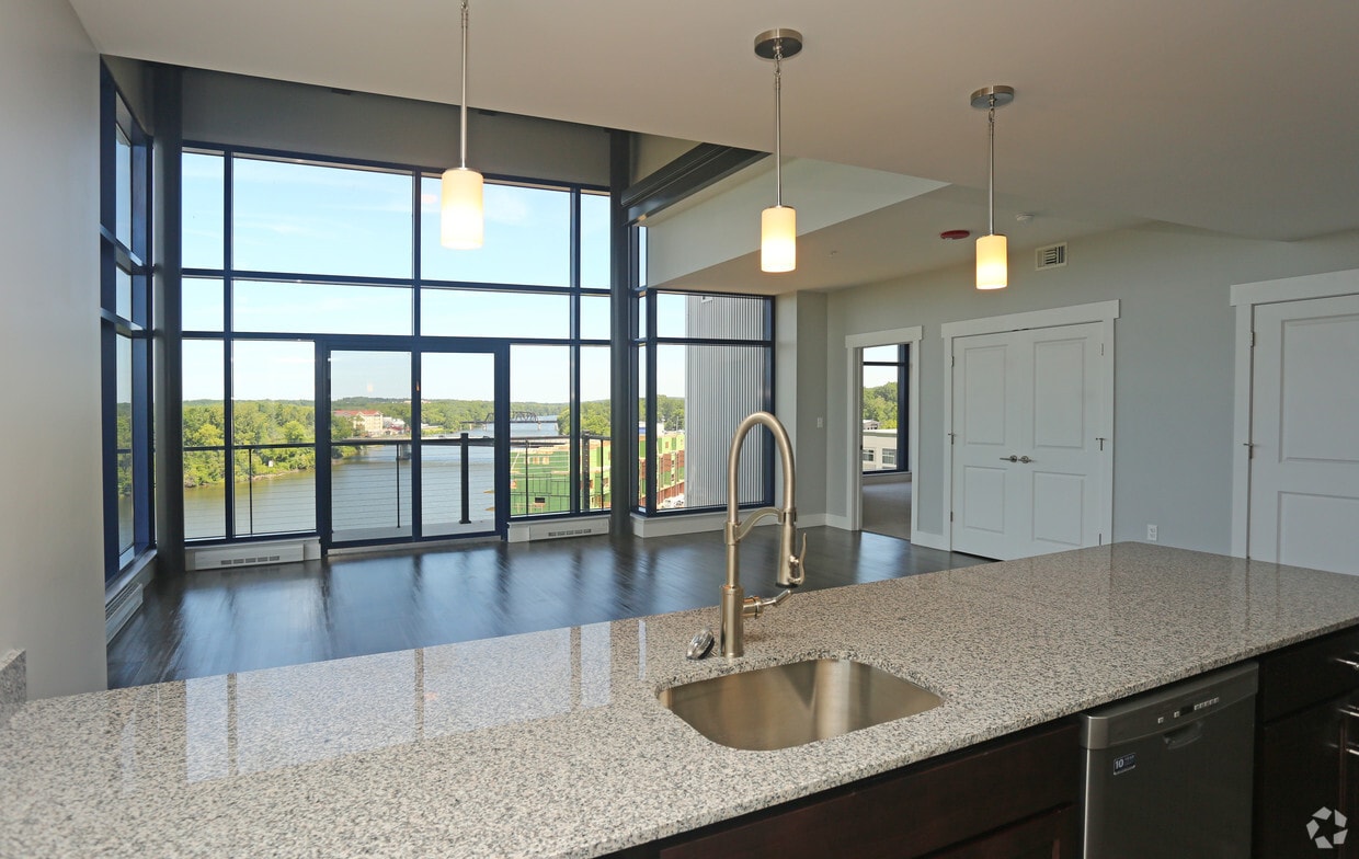 River House Apartments - 221 Harborside Dr Schenectady, NY 12305