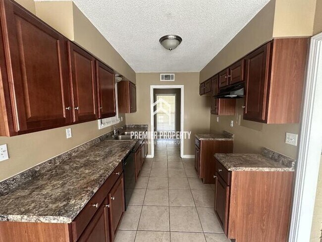 Building Photo - 3648 Prince John Cove