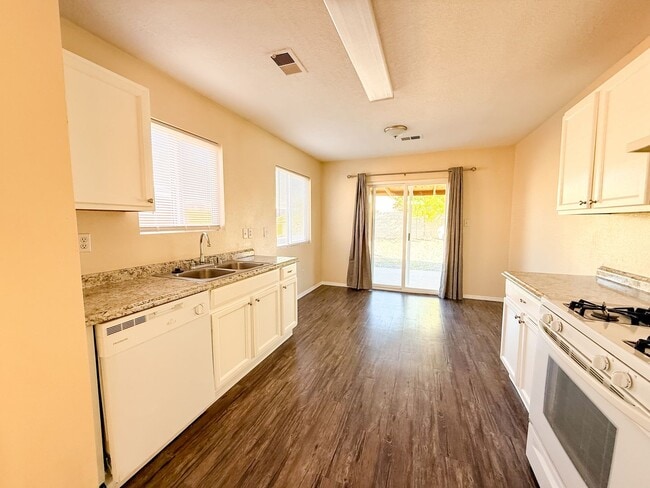 Foto del edificio - Mirabella Home!