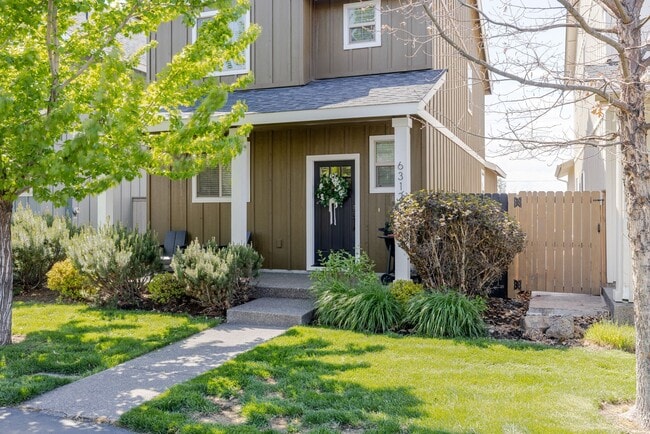 Building Photo - 63121 de Haviland Ct