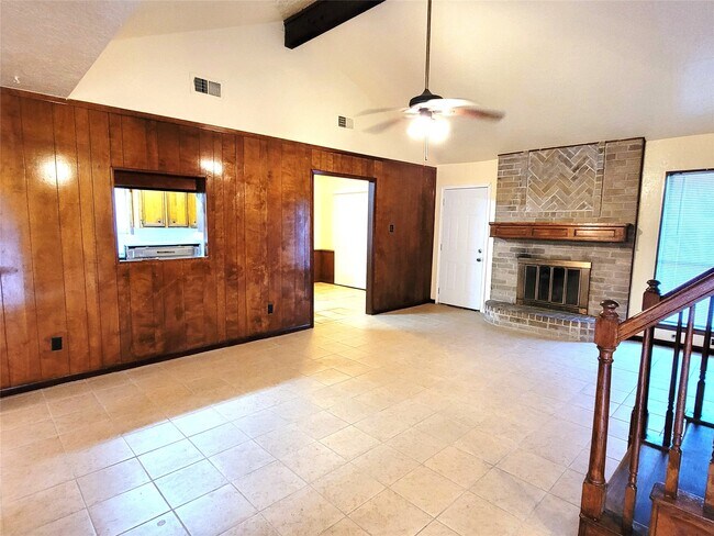 Foto del edificio - 12811 Stillington Dr