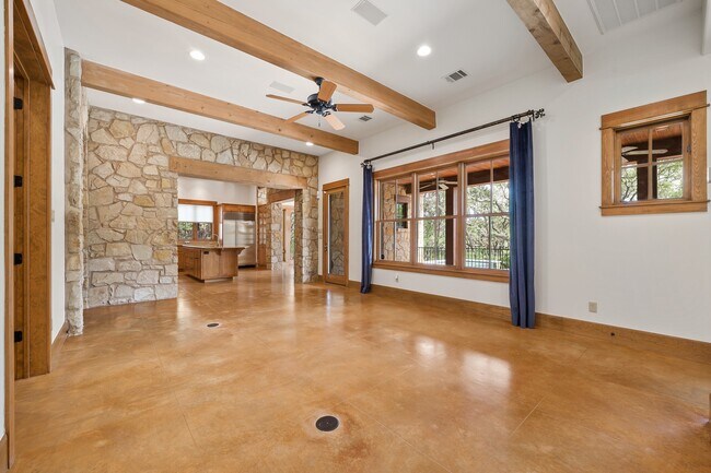 Building Photo - 16009 Pontevedra Pl