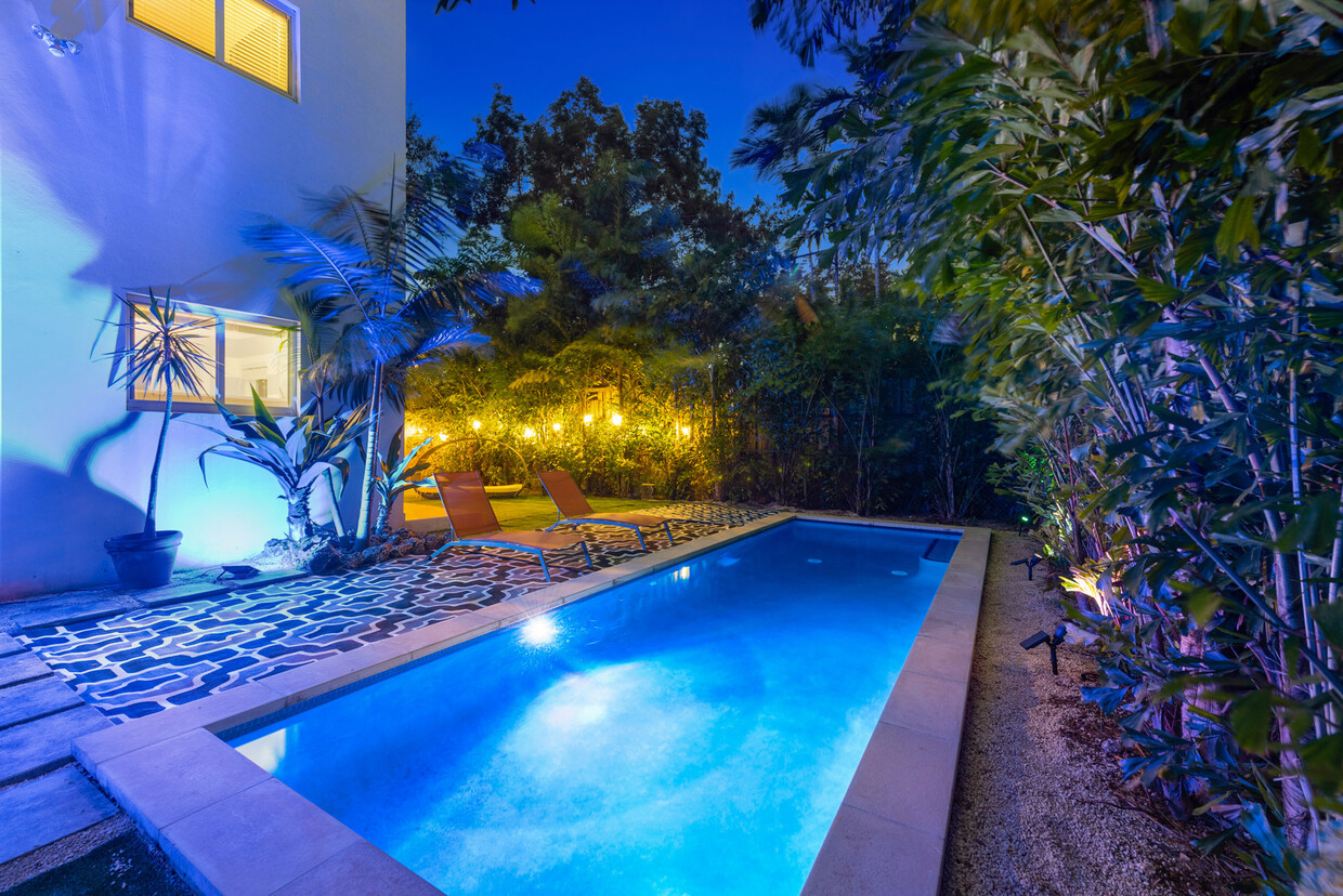 Foto principal - 356 SW 31st Rd