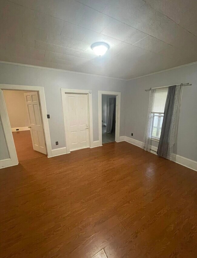 Building Photo - 347 Euclid Ave