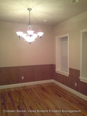 Building Photo - 745 SE Winterfield Pl