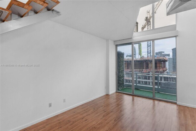 Building Photo - 690 SW 1st Ct
