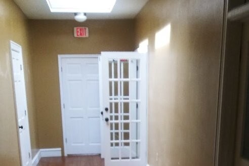 Hall Entry - 109 W Center Ave