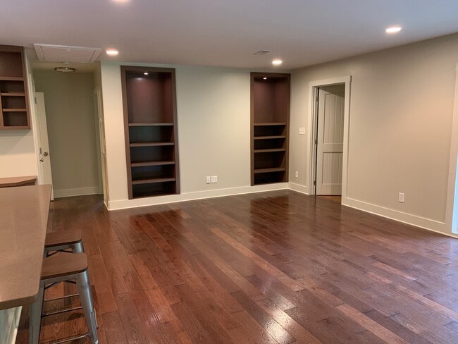 living room - 400 Larch Ln