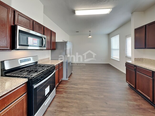 Building Photo - 3903 Hawthorne Glen Ct