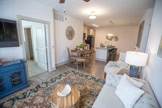 Building Photo - Berkmar Landing Apartments