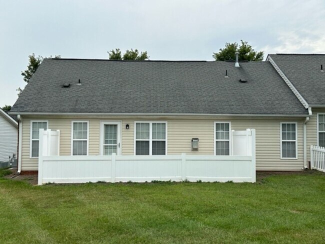 Foto del edificio - Beautiful Fenced in Patio Home in Colfax!