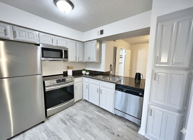 Building Photo - 5626 Preston Oaks Rd