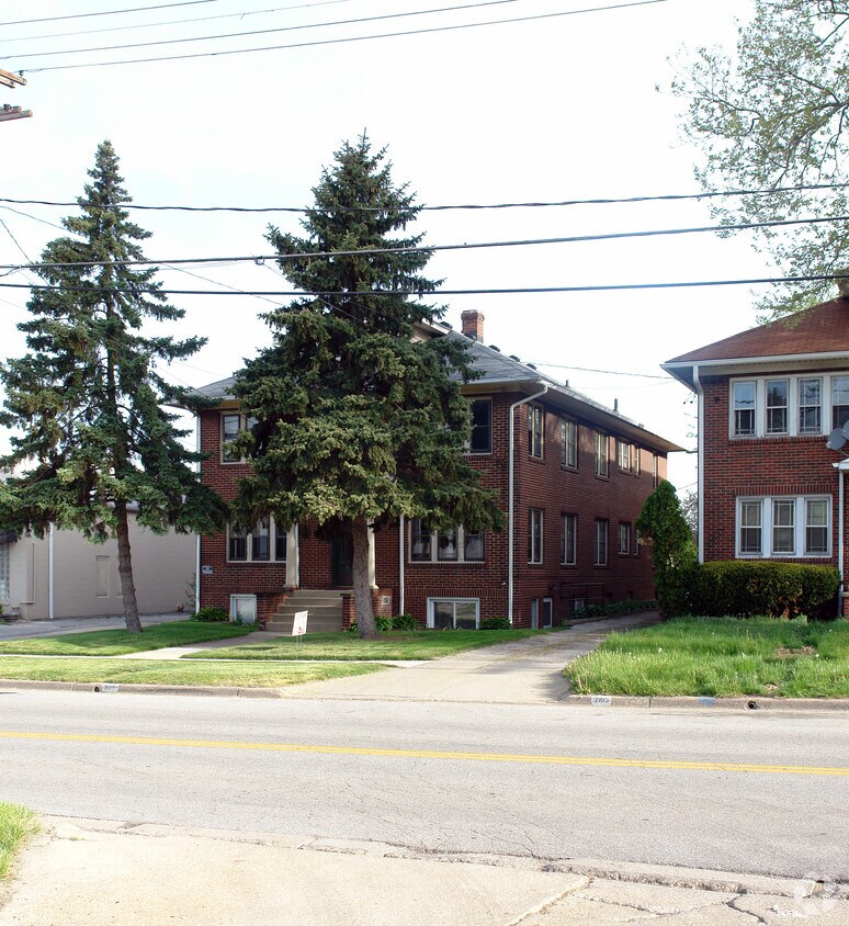 Foto del edificio - 2109 Grant Ave