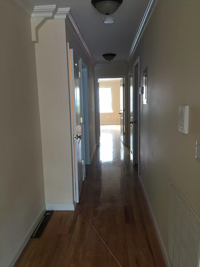 Foto del edificio - 929 W Side Ave